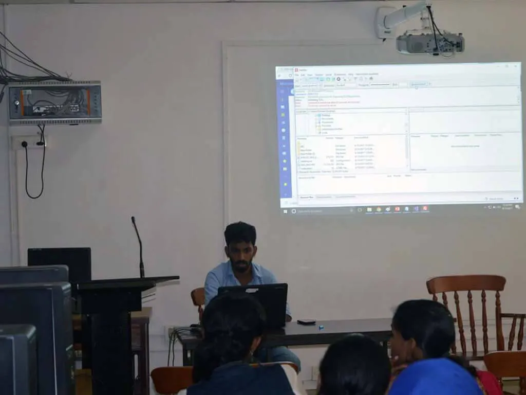 Azure Web Apps Workshop at Calicut University Campus — photo 1