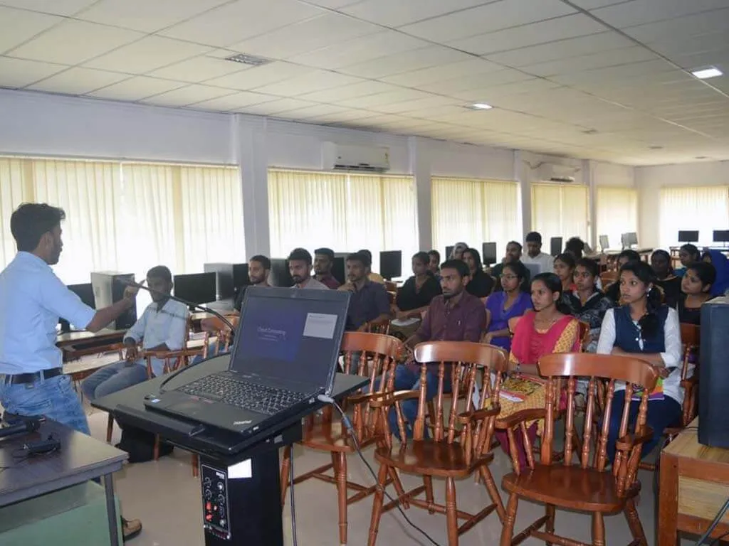 Azure Web Apps Workshop at Calicut University Campus — photo 2