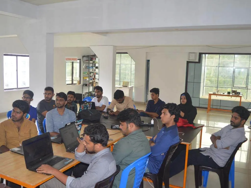 MOZILLA VIRTUAL REALITY CAMP at Foxlab Makerspace, Perinthalmanna — photo 2