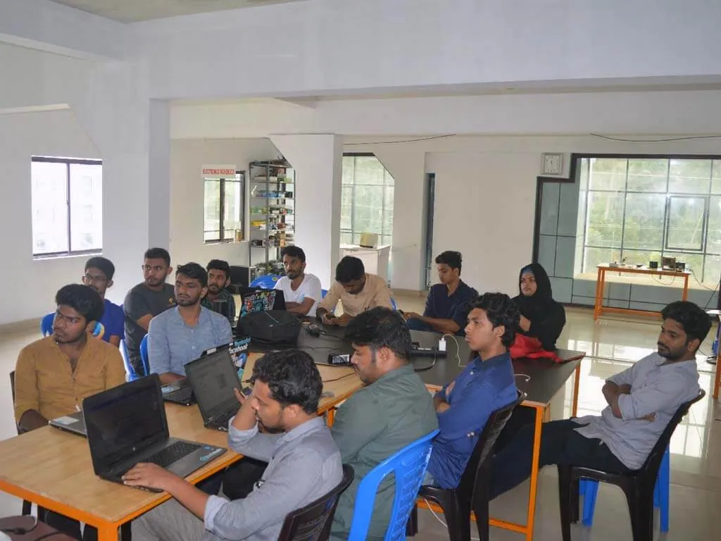 IoT Hands-On Workshop For Absolute Beginners at Foxlab Makerspace, Perinthalmanna — photo 3