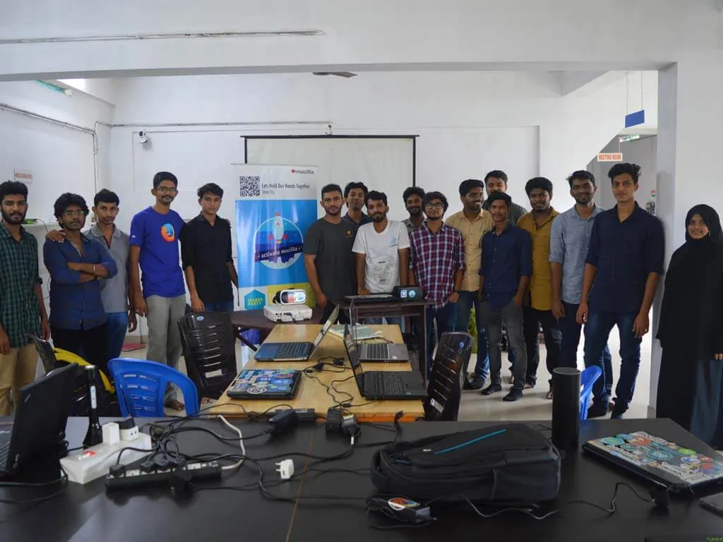 MOZILLA VIRTUAL REALITY CAMP at Foxlab Makerspace, Perinthalmanna — photo 5