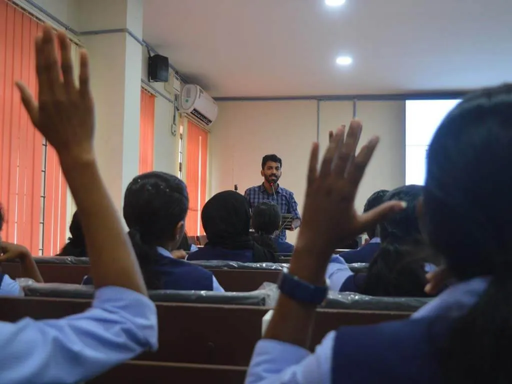 BEYOND THE FOUR WALLS OF THE CLASSROOM at Government Engineering College, Sreekrishnapuram — photo 3