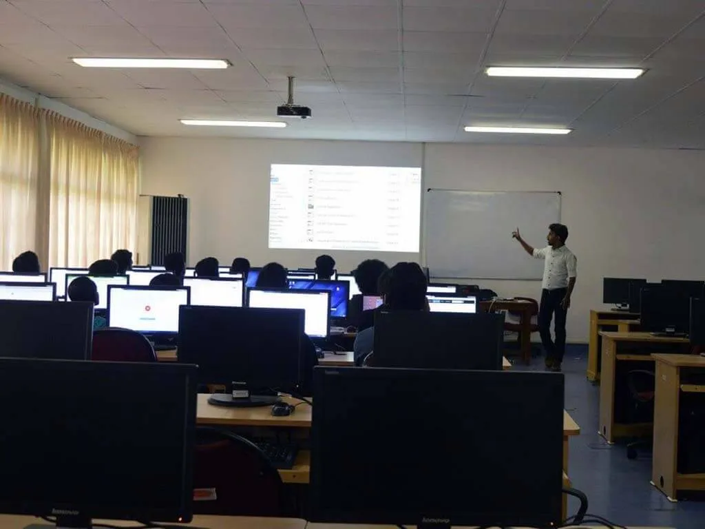 Learn Programming With C# at Mes College of Engineering, Kuttippuram — photo 1