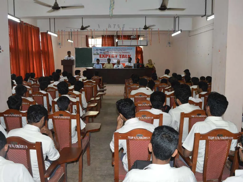Beyond the four walls of classroom at College of Engineering, Thalassery — photo 2