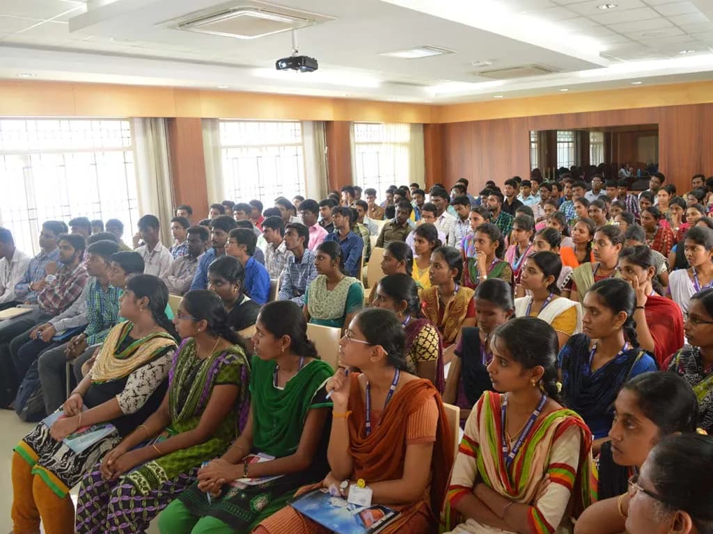 Introduction to Xamarin at Paavai Institutions, Salem — photo 3