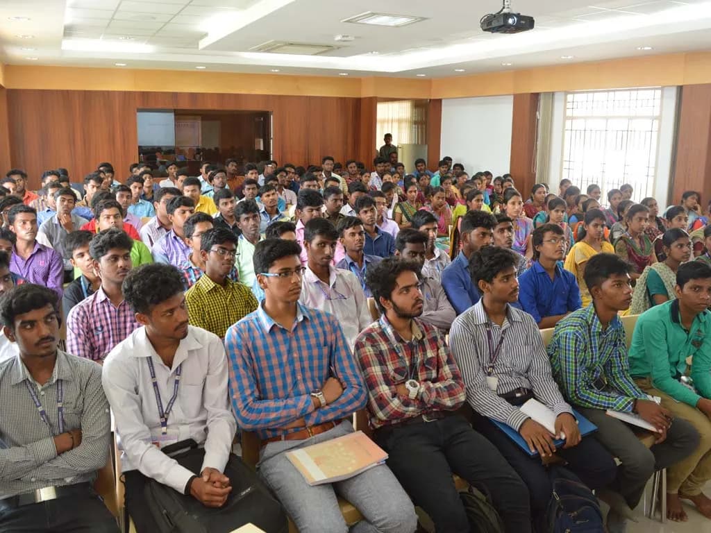 Introduction to Xamarin at Paavai Institutions, Salem — photo 1
