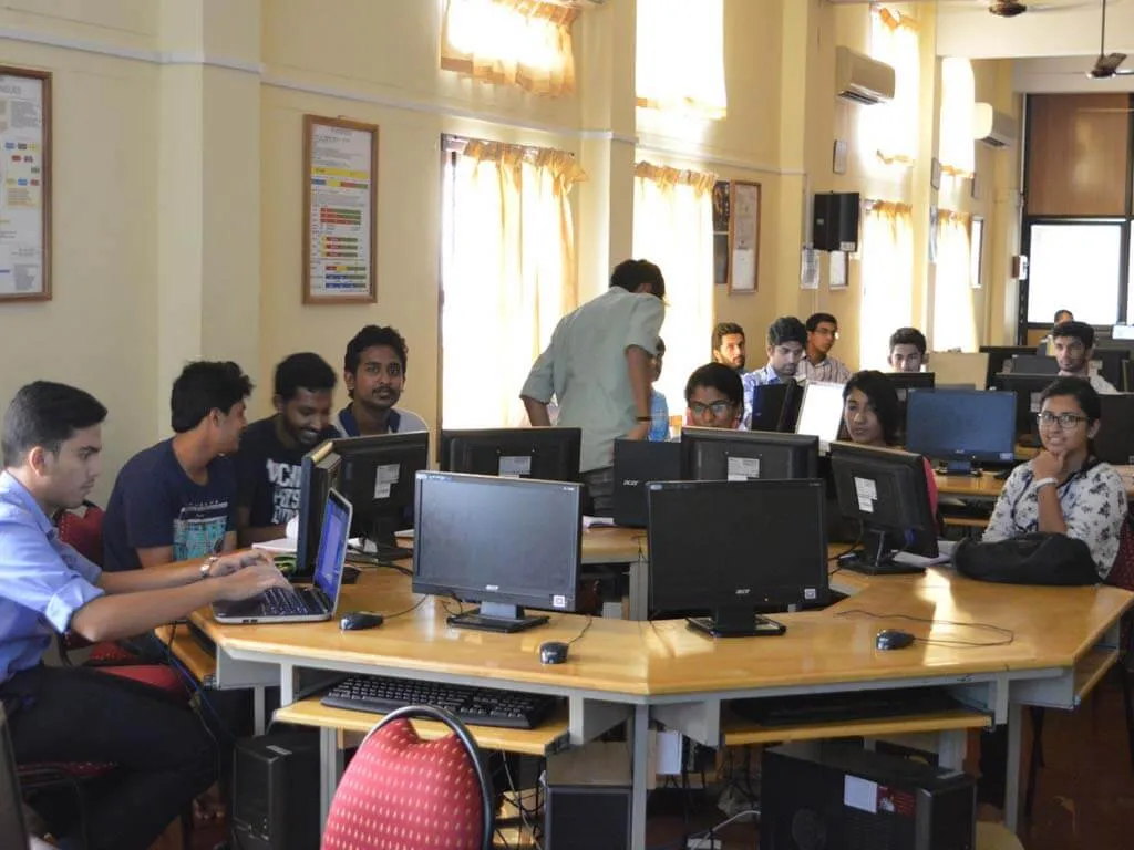 UWP Workshop at St. Joseph's College of Engineering and Technology, Palai — photo 4