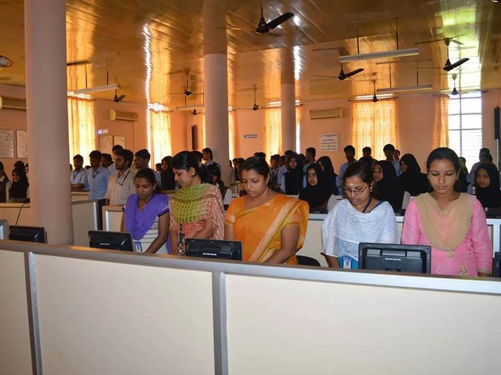Windows App Dev Training at LBS College of Engineering, Kasargoad — photo 1
