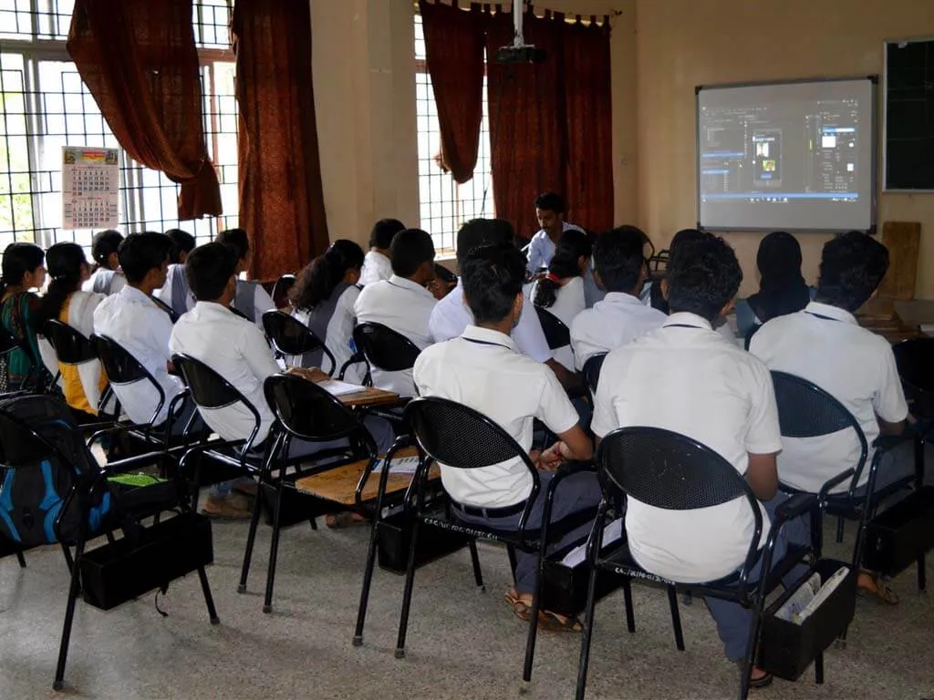 Universal Windows App Dev Workshop at College of Applied Science, Vadakkenjeri — photo 3