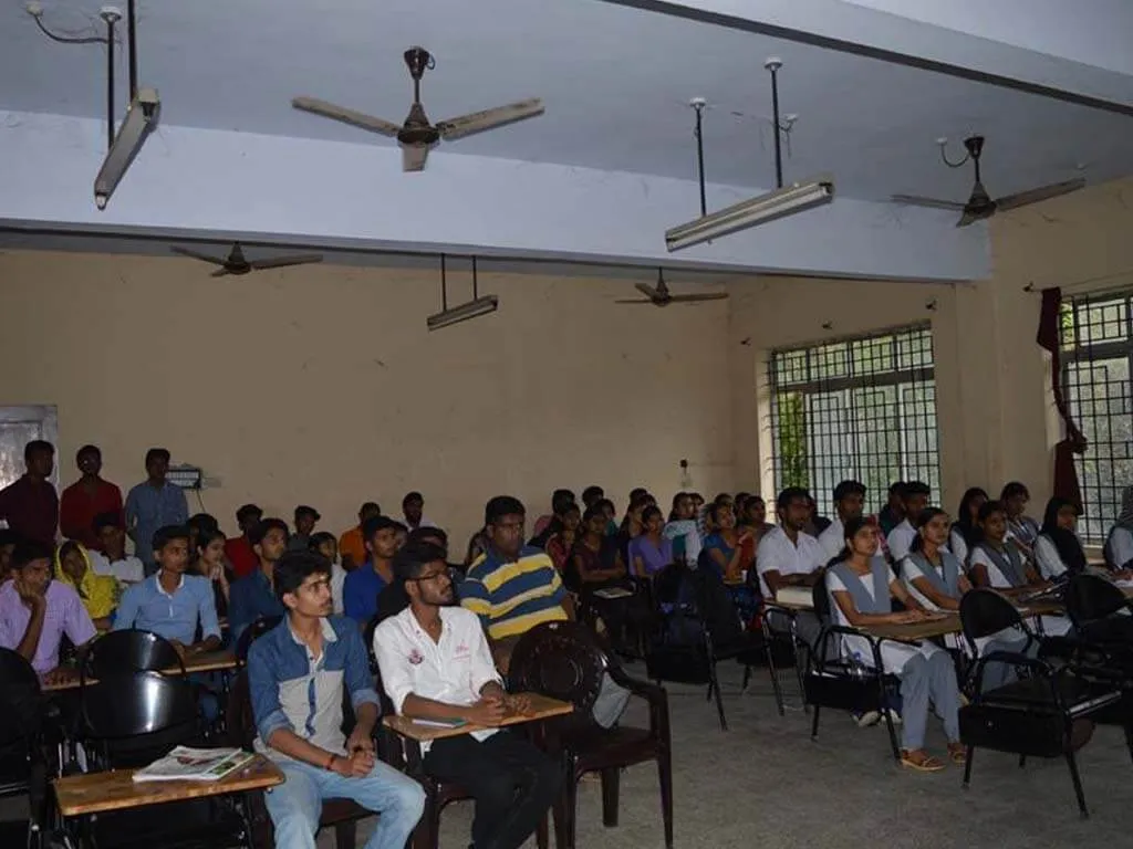 Talk on IEDC and KSUM and MS Offers for Students at College of Applied Science, Vadakkenjeri — photo 4