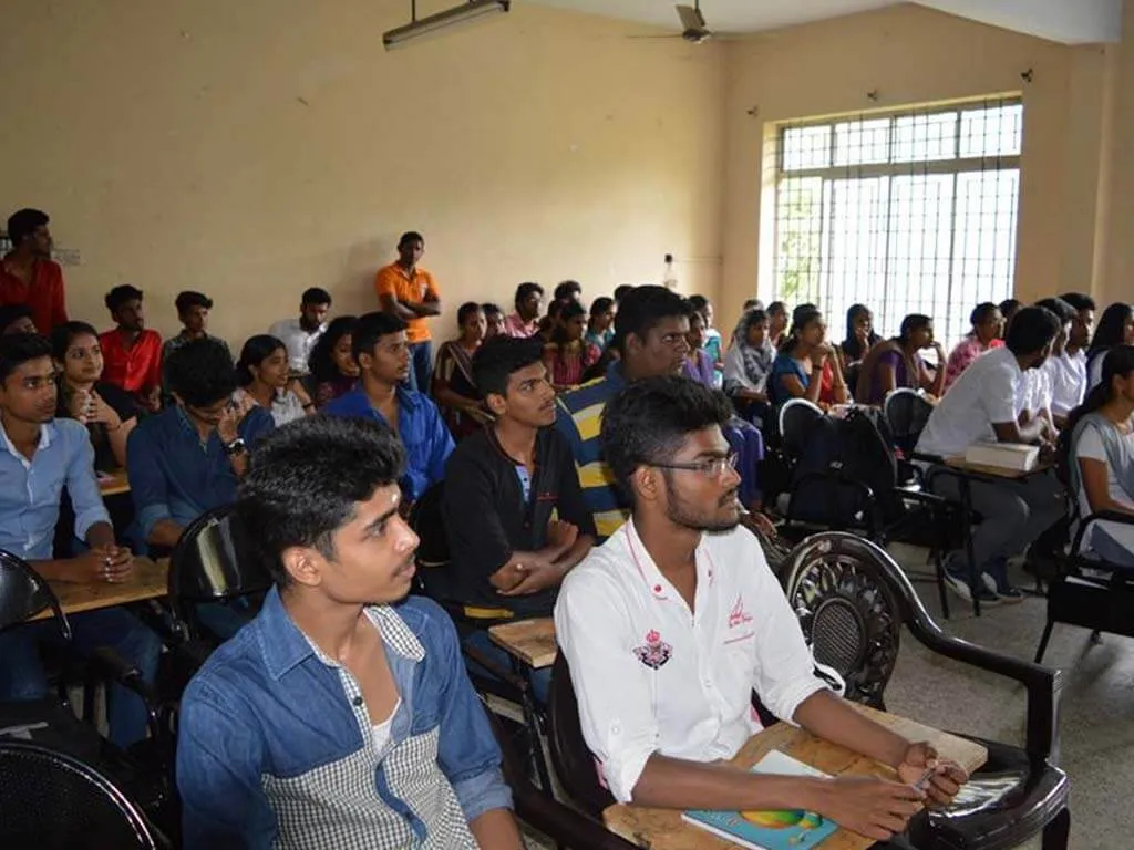Talk on IEDC and KSUM and MS Offers for Students at College of Applied Science, Vadakkenjeri — photo 5