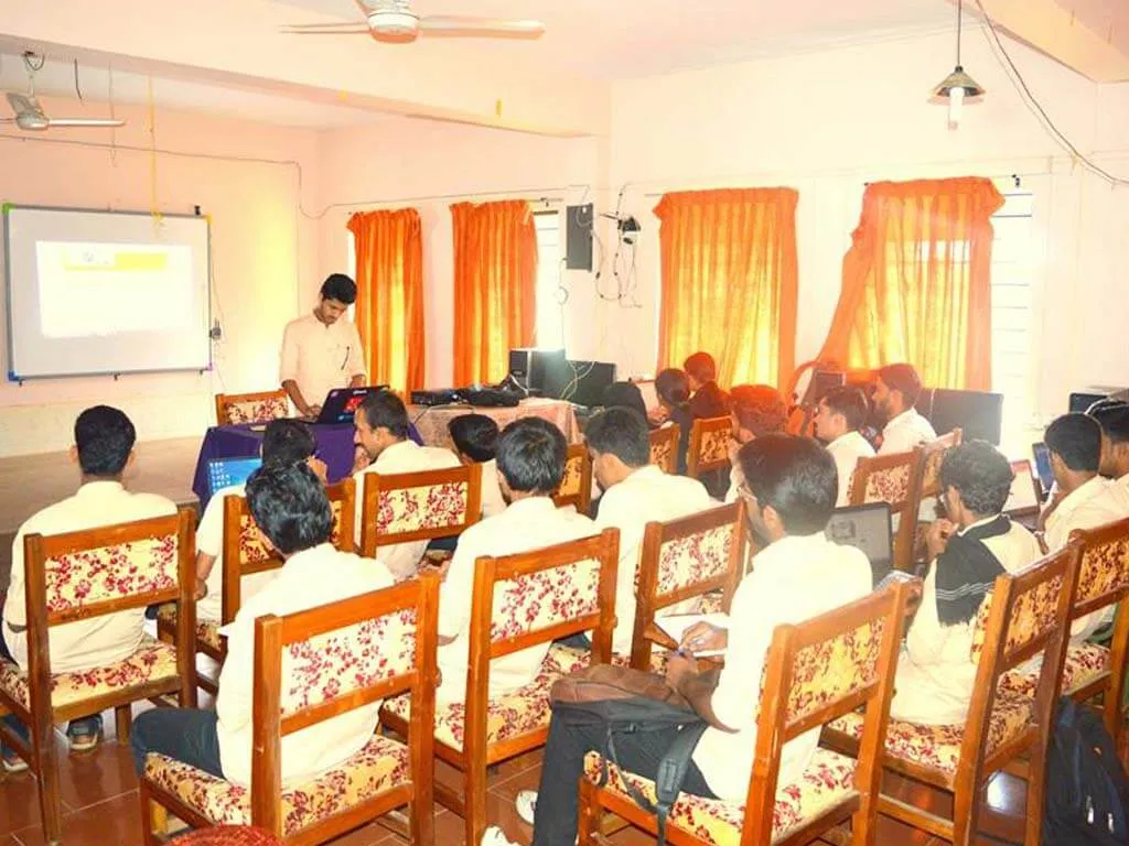 Beyond the four walls of classroom at College of Engineering, Thalassery — photo 3